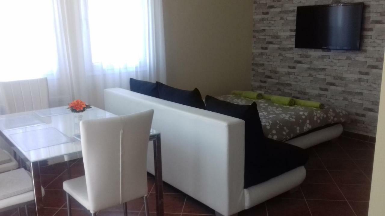 Benelise Apartman Hévíz Εξωτερικό φωτογραφία