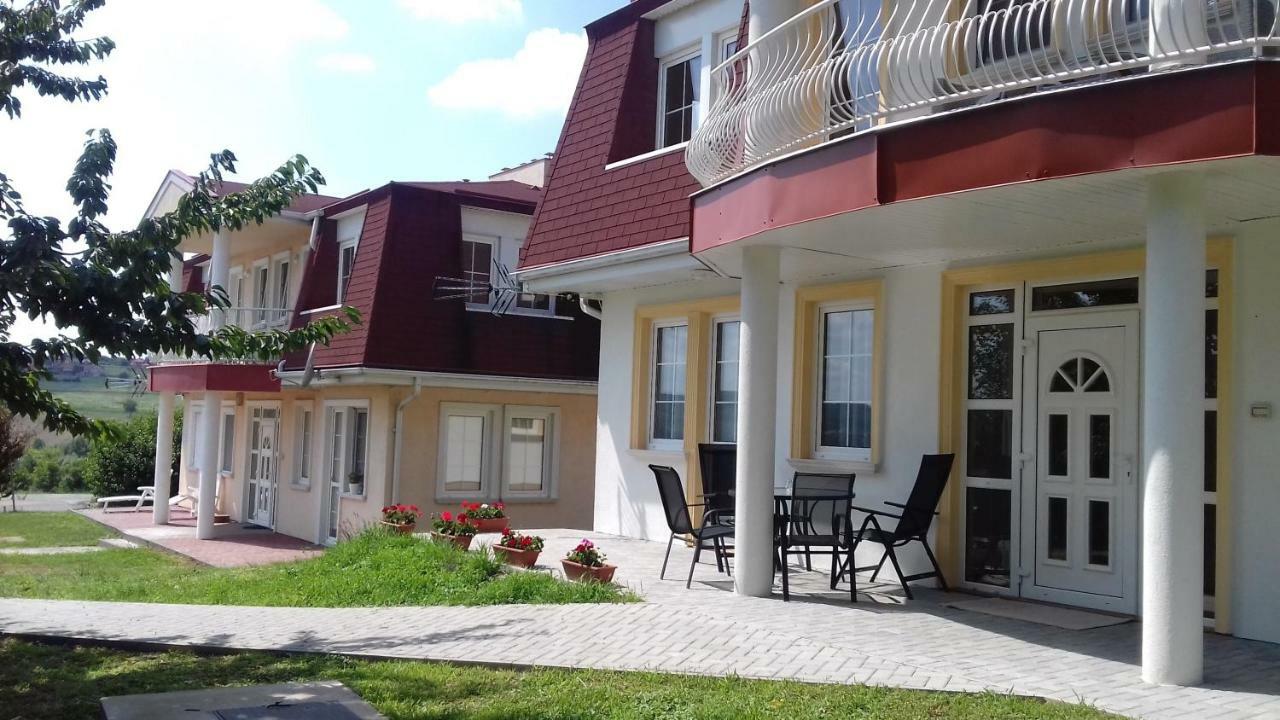 Benelise Apartman Hévíz Εξωτερικό φωτογραφία