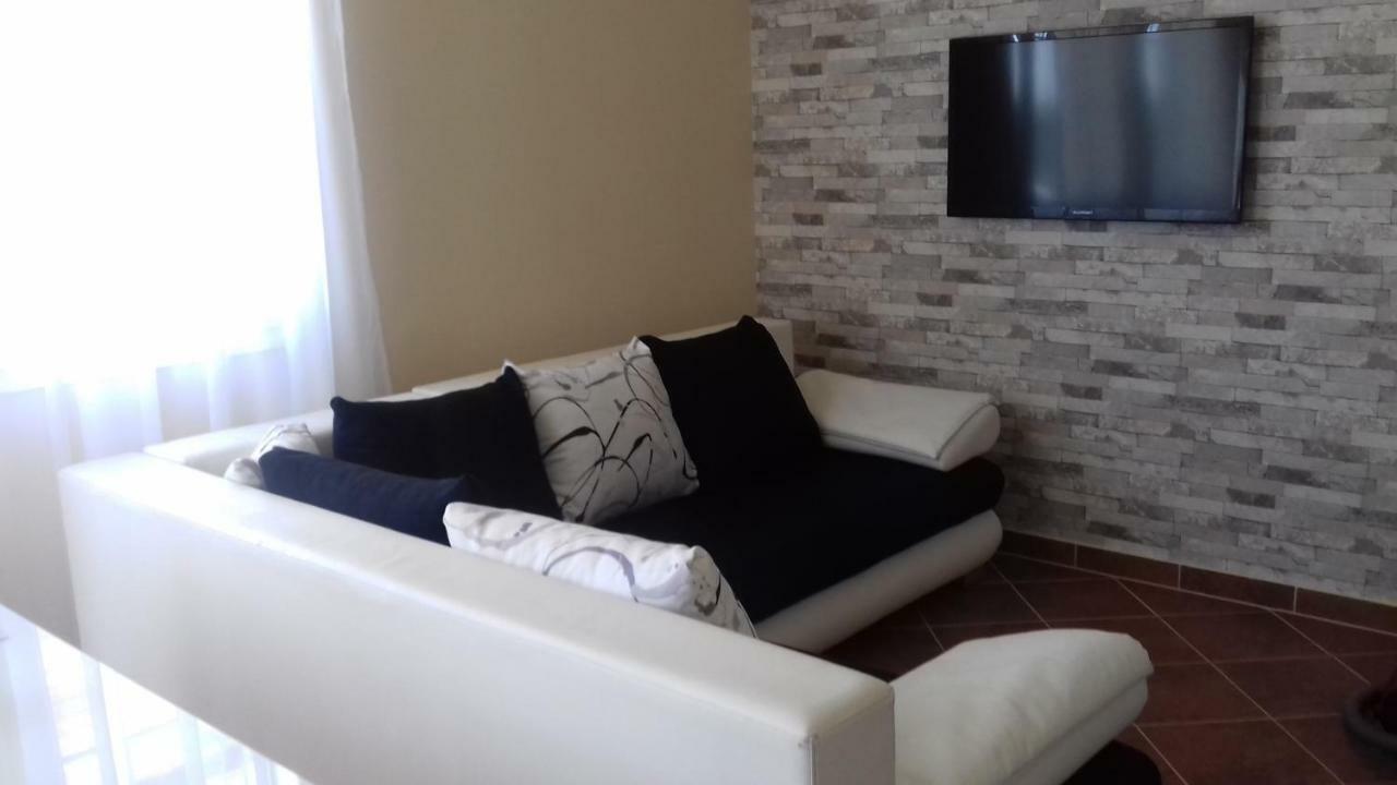 Benelise Apartman Hévíz Εξωτερικό φωτογραφία